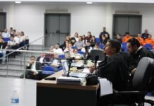 Testemunha diz que réu saiu do local sem se preocupar se vítima estava baleada