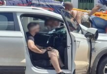 Motociclista fica com cabeça presa ao para-brisa de SUV em batida