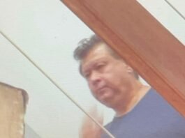 Bezerra alega que mãe mora em mansão, mas juíza manda leiloar bem em março