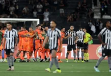 Botafogo cai para o Barcelona e fica fora da Libertadores