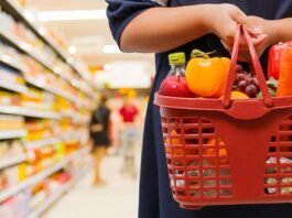 Cuiabano precisa trabalhar 107 horas para comprar cesta básica no mês