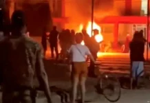 Veja Vídeo – Cuba: sede do Partido Comunista é invadida em protestos contra apagões