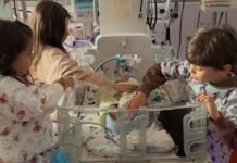 Carol Cabrino recebe alta com o filho Filippo após dias ‘intensos’ de internação: ‘Em casa’