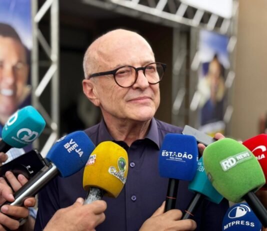 Homem mata esposa a facadas e tenta contra a vida em MT’Não querem governante que peça 30% de volta’, diz Pivetta