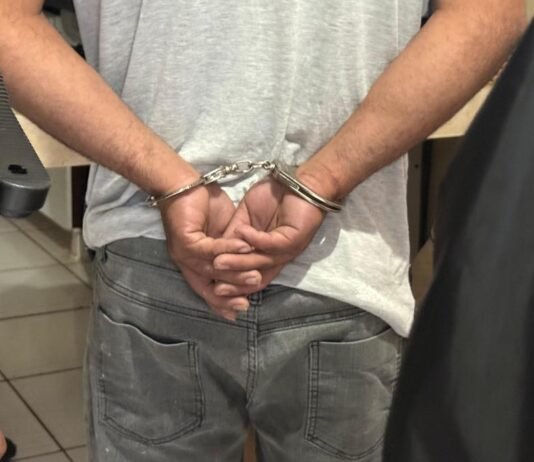 Suspeito invade residência, rouba air fryer e pacotes de carne e acaba preso