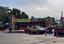 Direita de Mato Grosso promove ato em avenida de Cuiabá