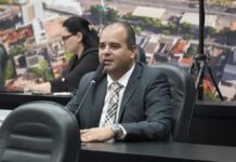 ‘Não vou vender minha alma’, diz Ilde em disputa para presidência da Câmara