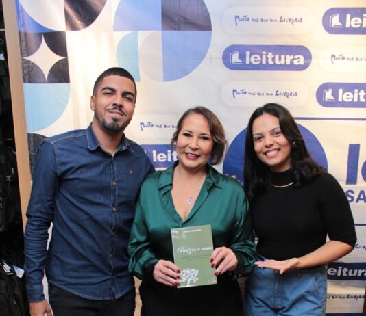 Roda de conversa marca lançamento de livro e revela histórias de transformação e superação