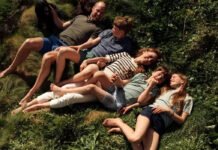 Príncipe William e Kate Middleton celebram 15 anos de casamento com foto em família