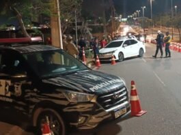 Operação Lei Seca fiscaliza 930 veículos e prende 93 condutores por embriaguez ao volante