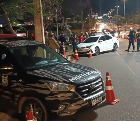 Operação Lei Seca fiscaliza 930 veículos e prende 93 condutores por embriaguez ao volante