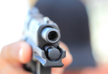 Homem é morto com tiros na cabeça dentro de casa em MT