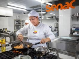 Merendeira de Cuiabá avança para concurso nacional com receita de alimentação escolar