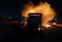Corpo de Bombeiros extingue incêndio em carretas em Campo Novo do Parecis