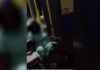 Veja Vídeo – Mulher cadeirante precisa se arrastar para sair do ônibus após falha no elevador em MG; veja