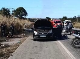 Criminoso armado morre e outro é preso após perseguição em rodovia