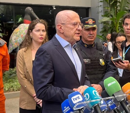 Junho bate recorde de feminicídios e governador cita limitações da polícia; ‘crimes ocorrem no privado’