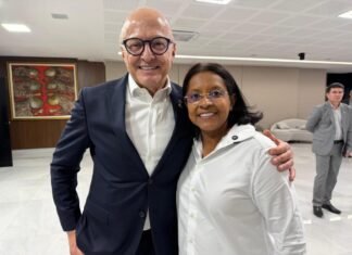 Gisela Simona é escolhida vice na chapa de Pivetta ao governo