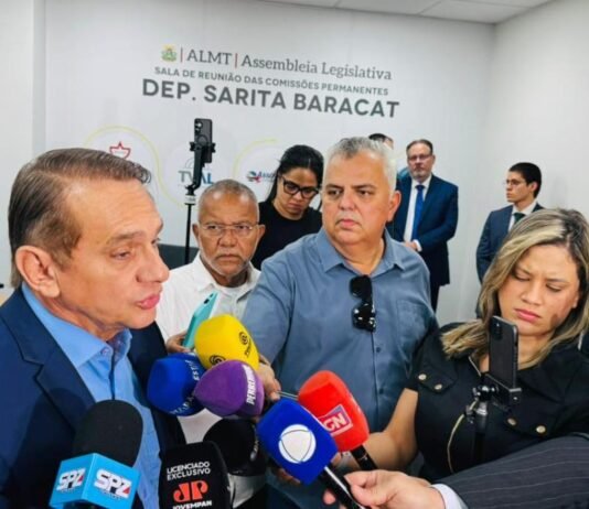 Deputados decidem suspender CPI da Saúde durante eleição; ex-secretário ‘deu viagem perdida’