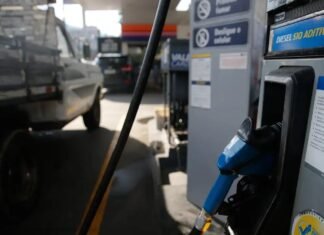Subsídios à gasolina e ao diesel são ampliados após alta do petróleo
