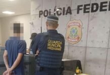 Eleitor é preso suspeito de filmar votação em cabine em Várzea Grande