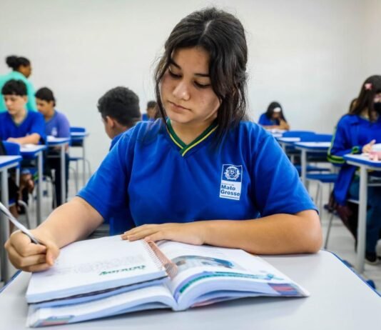 Prazo para solicitar vaga em uma escola estadual termina nesta sexta-feira (23)