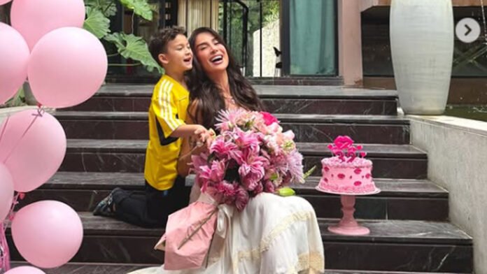 BIANCA-ANDRADE-1.jpg