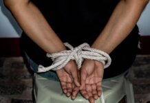 Homem é sequestrado e espancado por colegas de trabalho; faccionados chegaram a ser acionados
