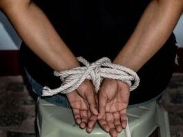 Homem é sequestrado e espancado por colegas de trabalho; faccionados chegaram a ser acionados
