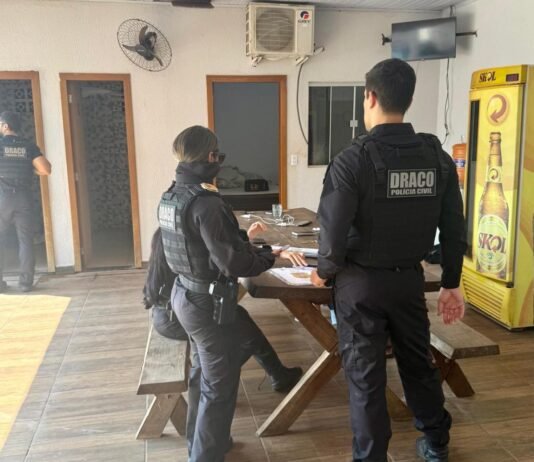 Polícia Civil cumpre mandados com foco na descapitalização financeira de facção