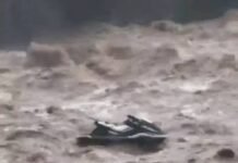 Veja Vídeo – Piloto de jet ski é lançado na água e luta contra correnteza em rio de SP; veja